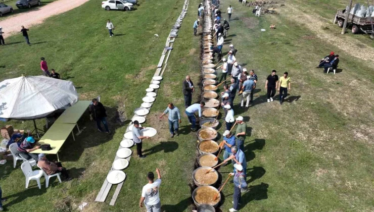 Bursa’da Muhtar Seçimini Kazanan Köy Muhtarı, Köy Halkına 55 Kazan Pilav Dağıttı