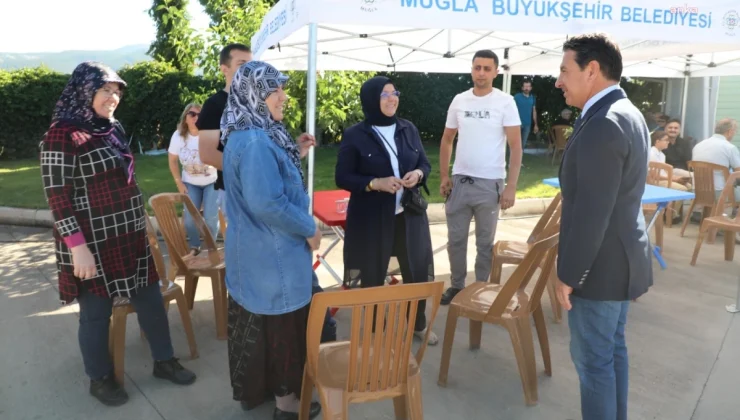 Muğla Büyükşehir Belediyesi, Vatandaşların Sorunsuz Bir Bayram Tatili Geçirmesi İçin Mesai Yaptı