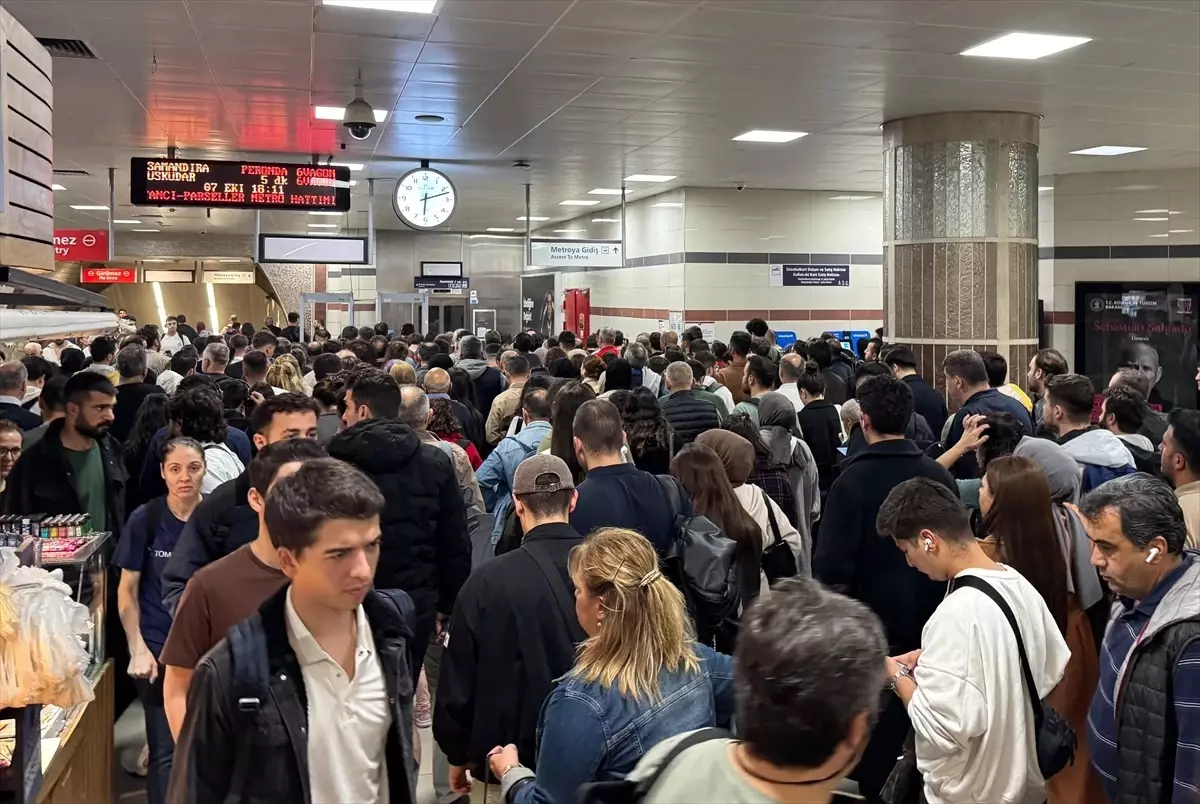 İstanbul’da Metro’da QR Kod Sorunu